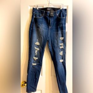 NWT torrid Premium Sky High Distressed Skinny Jeans Size 18R
